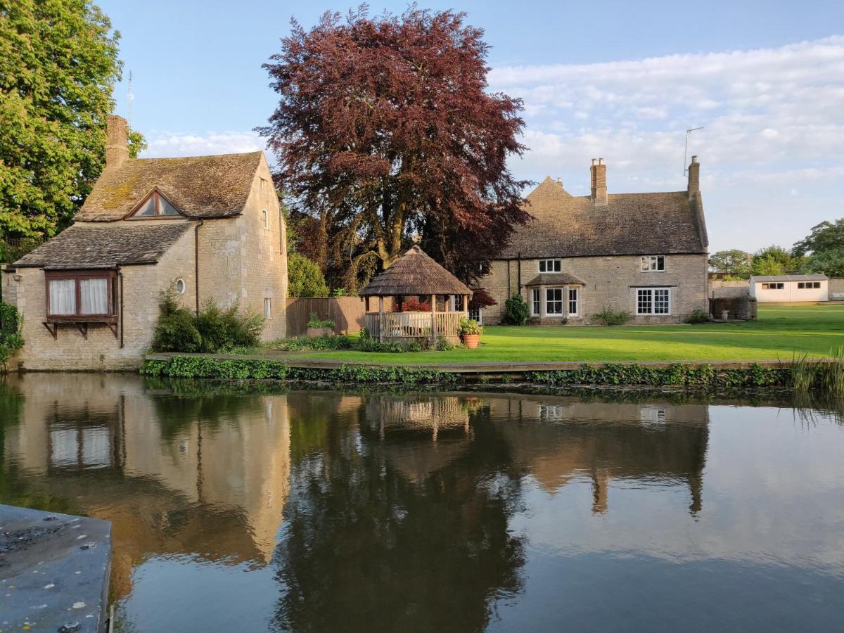 River Nene Cottages Water Newton Exterior photo